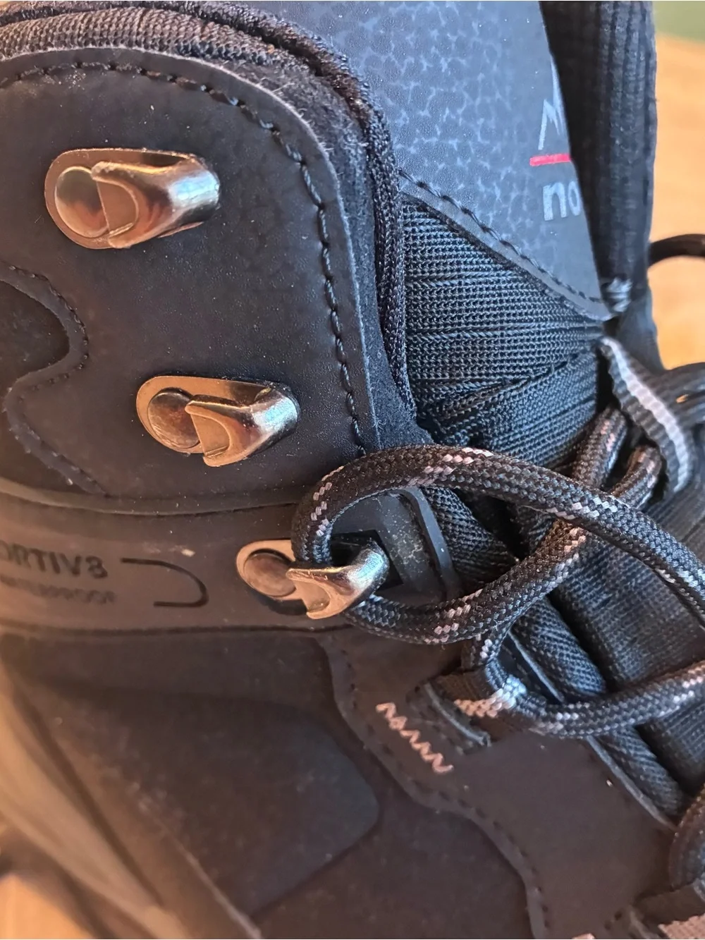 Men's Black Waterproof Norti V8 Hiking Boots